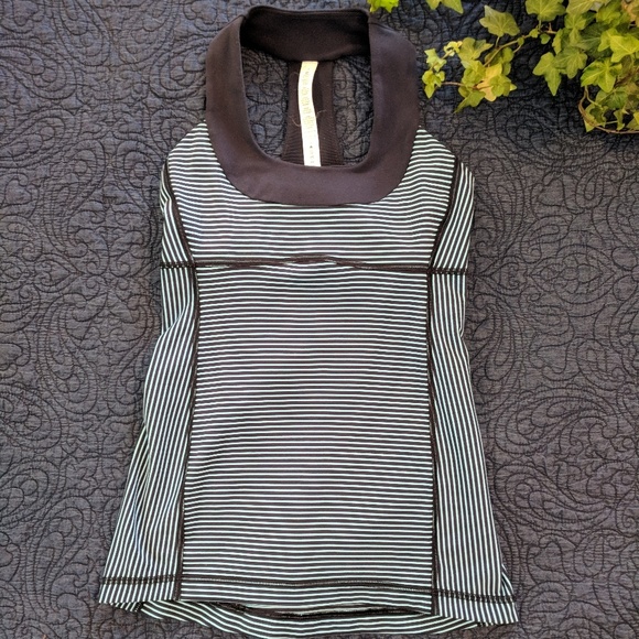 Lululemon Shelf Bra Tank - Picture 3 of 7